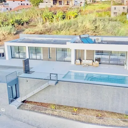 Cales E Chadas By Your Madeira