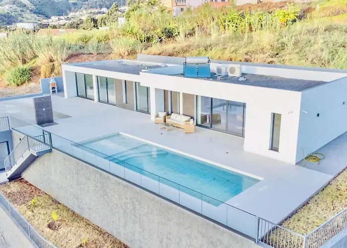 Cales E Chadas By Your Madeira * Arco da Calheta (Madeira)